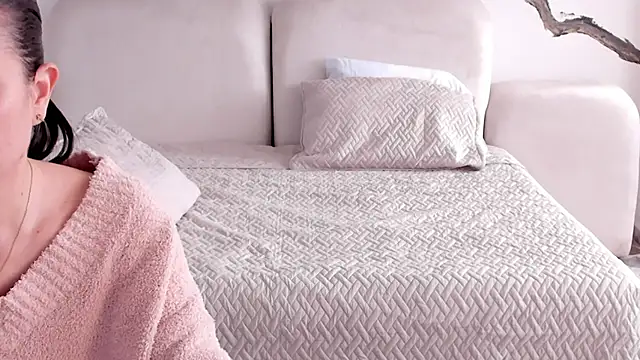 Snapshot of BridgetRodriguez chatting on 01/23/25, 06:35 BridgetRodriguez online show from 01/23/25, 06:35