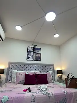 sarascottt online show from 02/02/26, 07:01