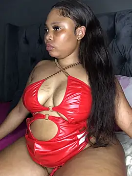 Snapshot of Anaelle24 chatting on 02/13/25, 11:17 Anaelle24 online show from 02/13/25, 11:17