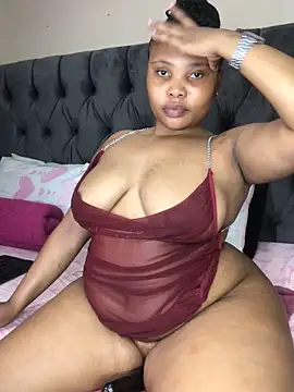 Snapshot of Anaelle24 chatting on 02/26/26, 05:28 Anaelle24 online show from 02/26/26, 05:28