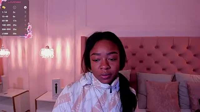 mia schwarz online show from 01/22/25, 11:45