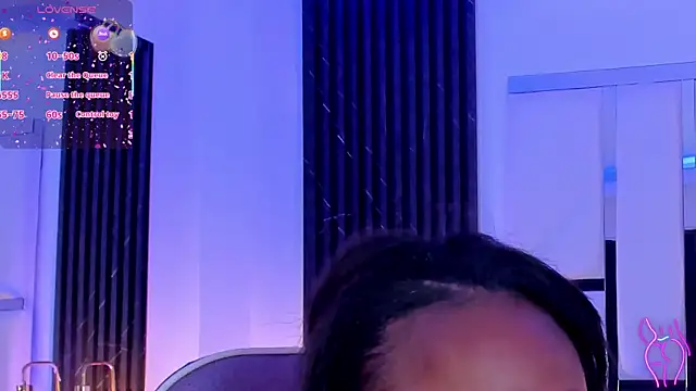 mia schwarz online show from 11/17/25, 08:47