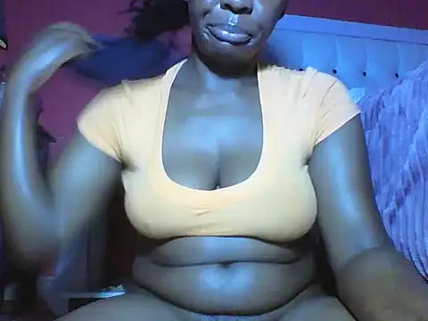 Snapshot of Sweet-piie chatting on 03/12/25, 07:06 Sweet-piie online show from 03/12/25, 07:06