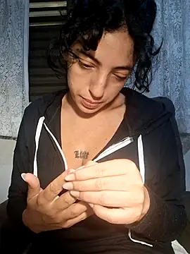 Sweet-diamondxxx online show from 04/15/26, 10:33