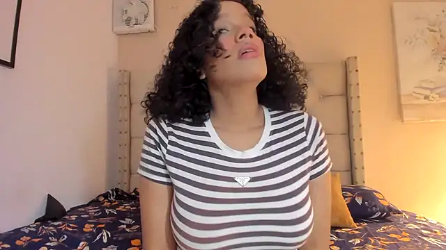 vanesasexyhot21 online show from 12/19/25, 02:18