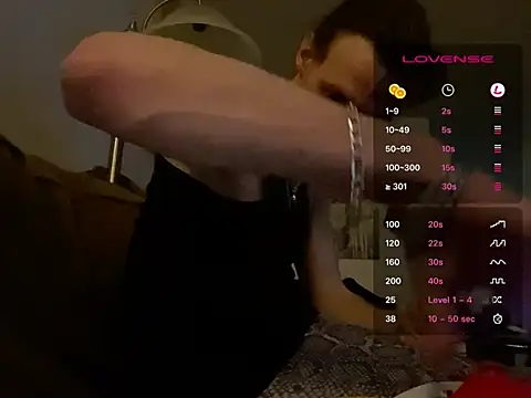 kikiwonderbar online show from 05/16/26, 01:32