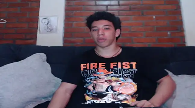 Snapshot of ethan_noir chatting on 01/14/25, 11:27 ethan noir online show from 01/14/25, 11:27