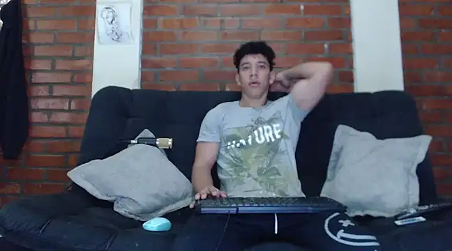 Snapshot of ethan_noir chatting on 01/22/25, 09:32 ethan noir online show from 01/22/25, 09:32