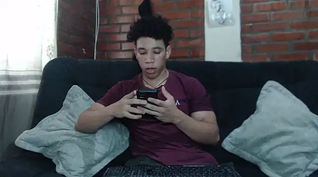 Snapshot of ethan_noir chatting on 01/29/25, 09:39 ethan noir online show from 01/29/25, 09:39