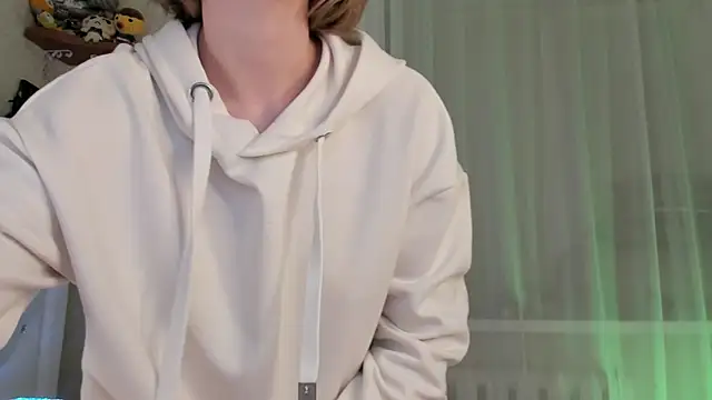 Snapshot of Natural_pussy chatting on 02/09/25, 05:43 Natural pussy online show from 02/09/25, 05:43