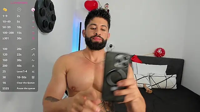 Snapshot of Daemon21 chatting on 02/21/25, 10:37 Daemon21 online show from 02/21/25, 10:37