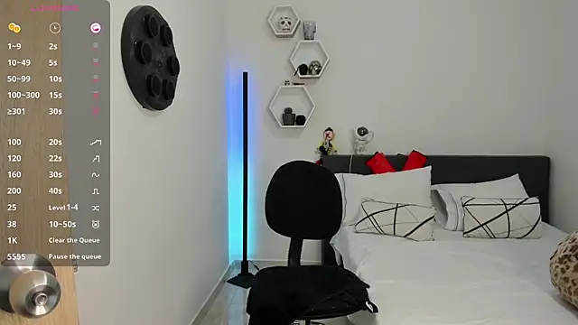 Snapshot of Daemon21 chatting on 03/15/25, 12:25 Daemon21 online show from 03/15/25, 12:25