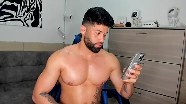 Snapshot of Daemon21 chatting on 09/17/25, 11:39 Daemon21 online show from 09/17/25, 11:39