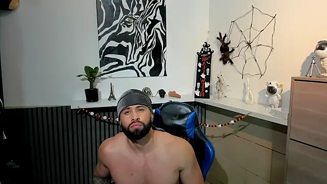 Snapshot of Daemon21 chatting on 10/27/25, 09:08 Daemon21 online show from 10/27/25, 09:08