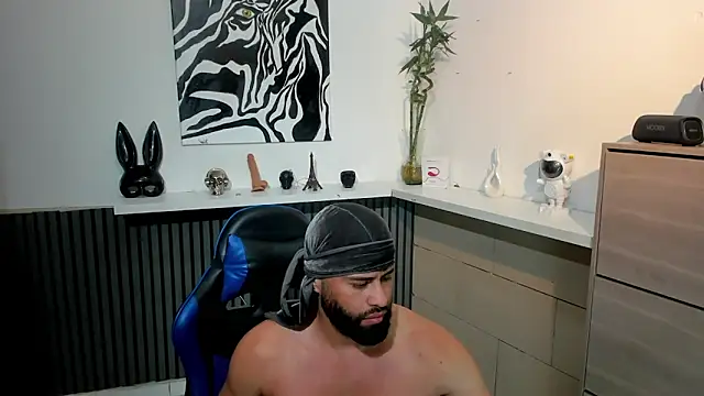 Daemon21 online show from 12/04/25, 09:56