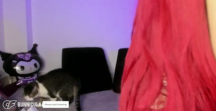 larissa01  online show from 04/10/26, 10:14