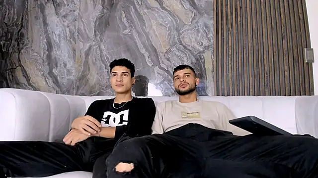 hot day online show from 02/05/25, 01:58