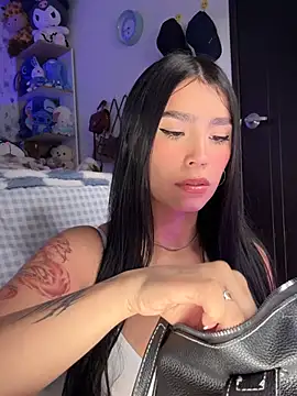 -Loren- online show from 03/19/26, 11:47