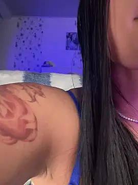 -Loren- online show from 04/14/26, 11:16