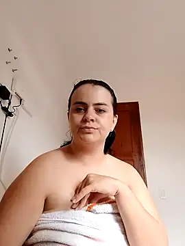 Im Amelia online show from 02/13/25, 08:24