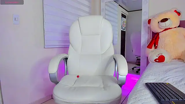 isaa 19 online show from 11/27/25, 09:33