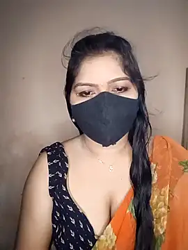 Snapshot of midhly chatting on 12/08/24, 06:39 midhly online show from 12/08/24, 06:39