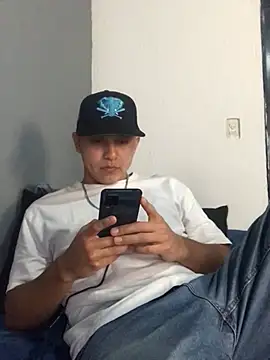 Slow Kmazutra online show from 02/24/25, 08:47