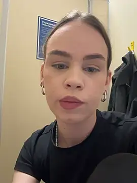 Street young online show from 04/06/26, 02:07