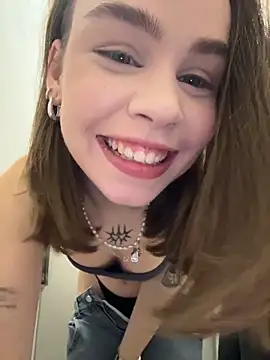 Street young online show from 04/11/26, 02:43