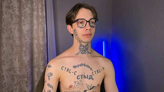 Snapshot of anahori__simon chatting on 01/17/25, 09:50 anahori simon online show from 01/17/25, 09:50