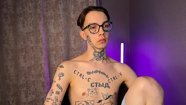 Snapshot of anahori__simon chatting on 03/06/25, 11:53 anahori simon online show from 03/06/25, 11:53