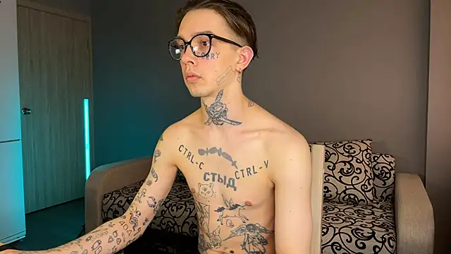 Snapshot of anahori__simon chatting on 03/12/25, 05:24 anahori simon online show from 03/12/25, 05:24