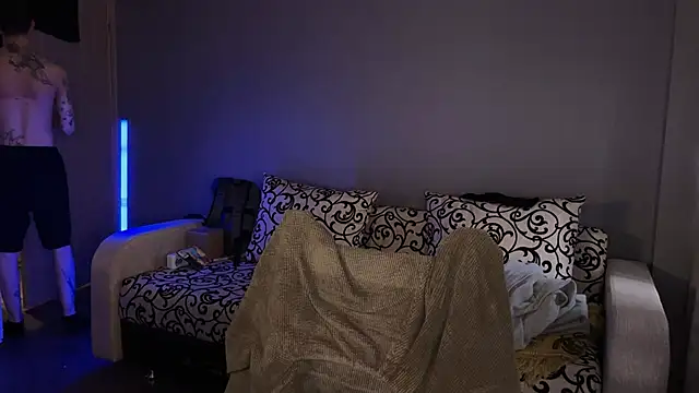 Snapshot of anahori__simon chatting on 03/18/25, 08:25 anahori simon online show from 03/18/25, 08:25