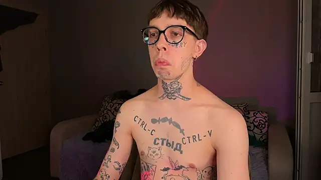 Snapshot of anahori__simon chatting on 09/11/25, 07:47 anahori simon online show from 09/11/25, 07:47