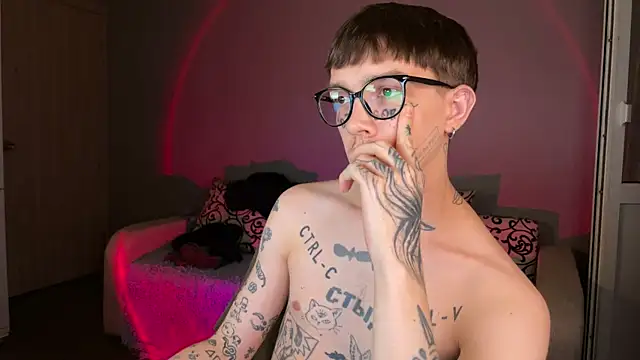 Snapshot of anahori__simon chatting on 09/12/25, 11:15 anahori simon online show from 09/12/25, 11:15