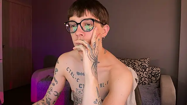 Snapshot of anahori__simon chatting on 10/02/25, 11:50 anahori simon online show from 10/02/25, 11:50