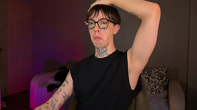 Snapshot of anahori__simon chatting on 10/03/25, 07:11 anahori simon online show from 10/03/25, 07:11