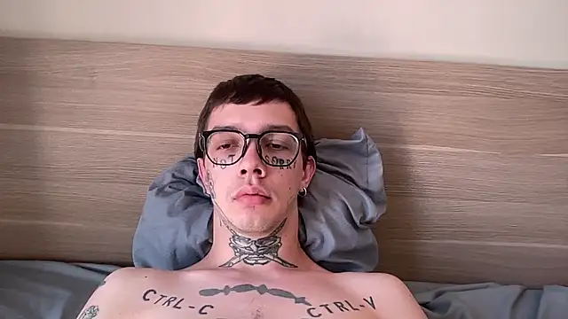 Snapshot of anahori__simon chatting on 02/19/26, 02:51 anahori simon online show from 02/19/26, 02:51