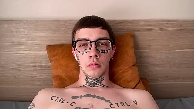 Snapshot of anahori__simon chatting on 02/23/26, 07:50 anahori simon online show from 02/23/26, 07:50