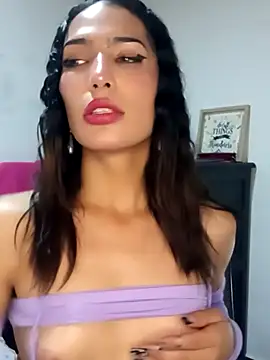 Lanna hott  online show from 03/15/25, 10:33