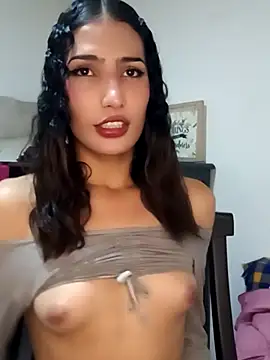 Lanna hott  online show from 03/18/25, 10:37