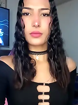 Lanna hott  online show from 09/13/25, 10:37