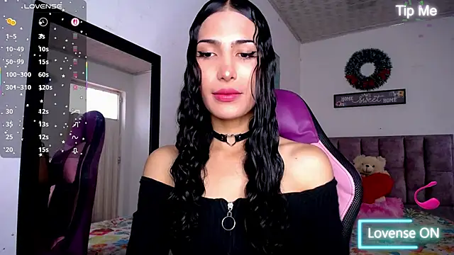 Lanna hott  online show from 08/04/26, 06:54