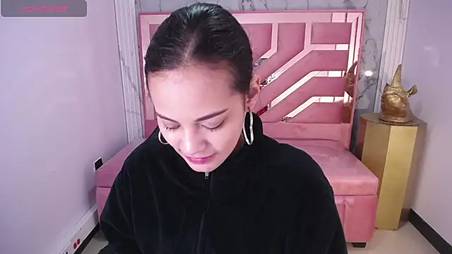 Tyna ch online show from 12/06/24, 10:38