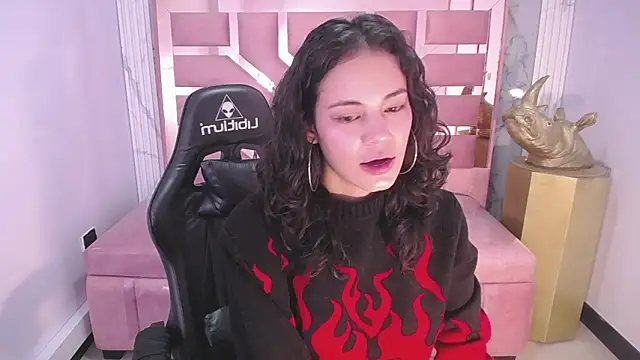 Tyna ch online show from 12/21/24, 04:25