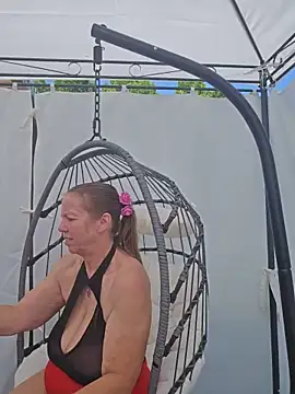 Snapshot of Supertitten95DD chatting on 06/19/26, 08:18 Supertitten95DD online show from 06/19/26, 08:18