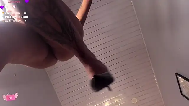 Valkiria ponce online show from 02/07/25, 04:56