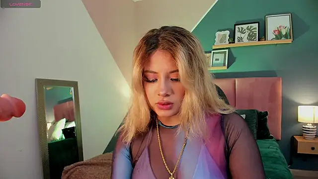 Khali reed  online show from 04/19/26, 05:40