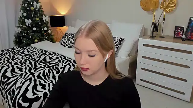 shy  lady online show from 01/10/25, 11:22