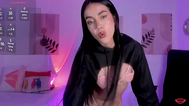 Snapshot of samy_lewis chatting on 11/16/25, 03:56 samy lewis online show from 11/16/25, 03:56